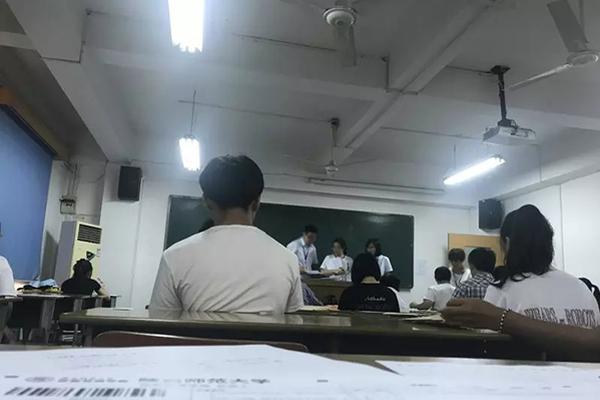【91吃瓜今日大瓜】并且在頭發(fā)洗潔凈后