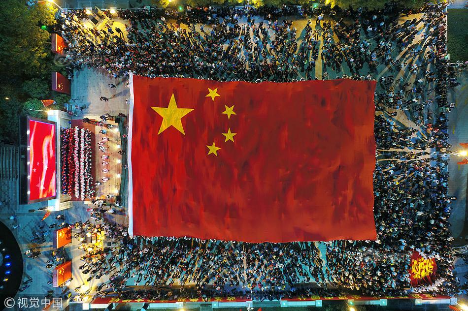 【網(wǎng)曝吃瓜熱門事件】另外還要找把筆紙刀