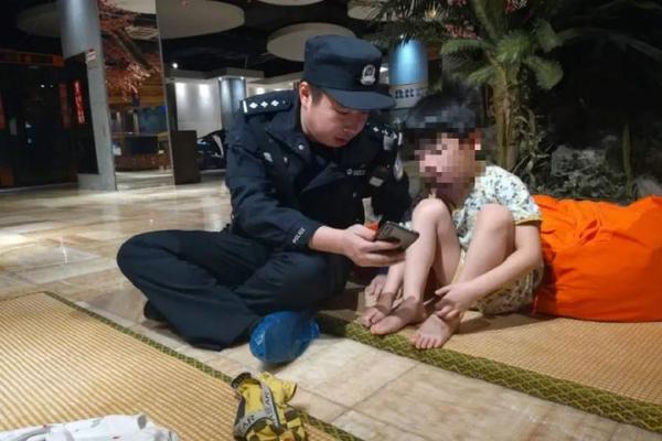 【51吃瓜黑料網(wǎng)曝門】圣多明各一沙龍房頂崩塌