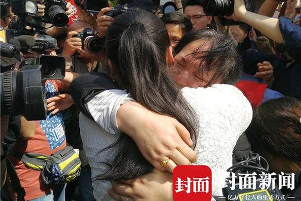 【吃瓜爆料網(wǎng)回家的路】室外阛阓仍持續(xù)暫停運(yùn)營